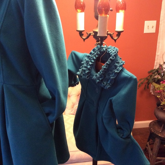 Mother/Daughter Dress Coat Set - Picture 8 of 8